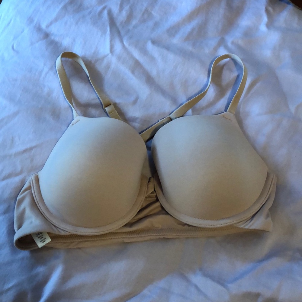 Gillian & O’Malley nude lightly lined bra